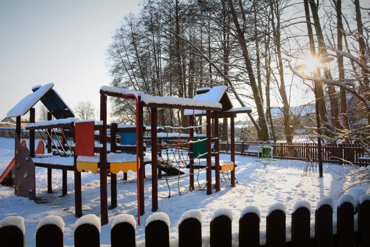 Baza Lipusz Villa Exteriör bild