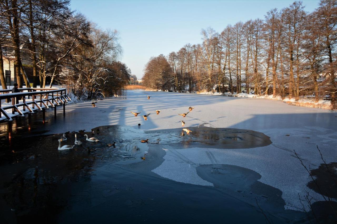Baza Lipusz Villa Exteriör bild
